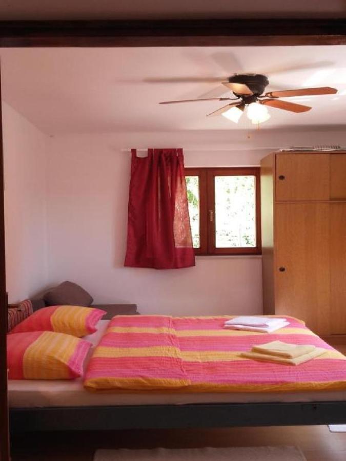 Apartments Smilje I Maslina Gornji Karin Kültér fotó