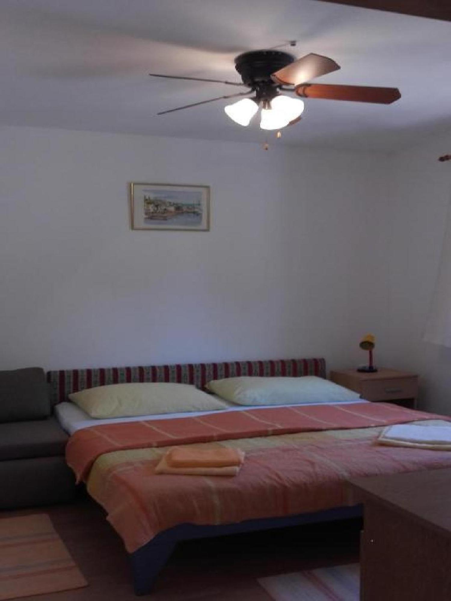 Apartments Smilje I Maslina Gornji Karin Szoba fotó