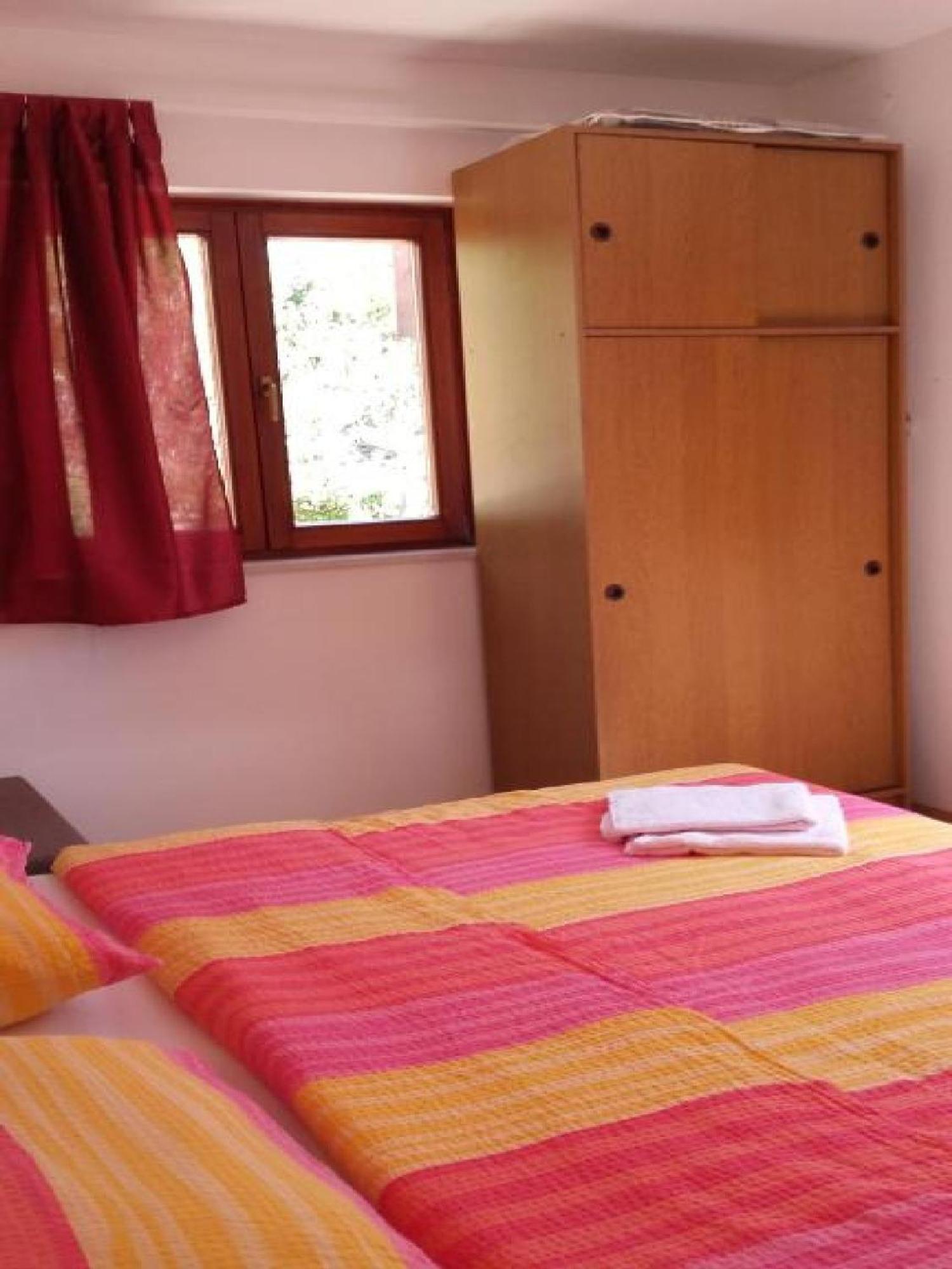 Apartments Smilje I Maslina Gornji Karin Szoba fotó